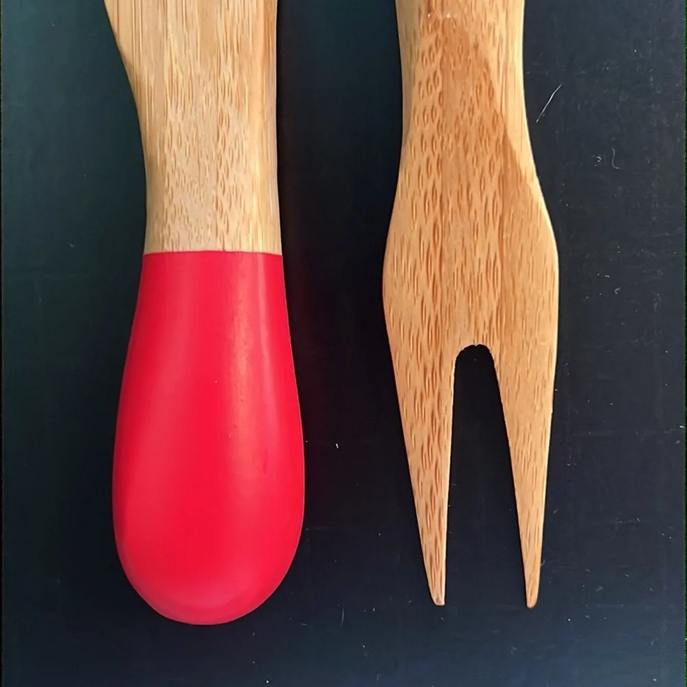 bamboo spreads/server set of 4 with painted handles- NWOT